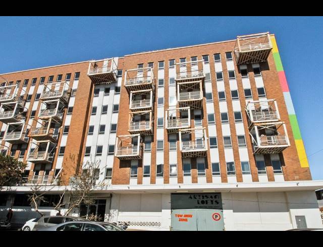 0.5 BEDROOM APARTMENT FOR SALE IN MABONENG